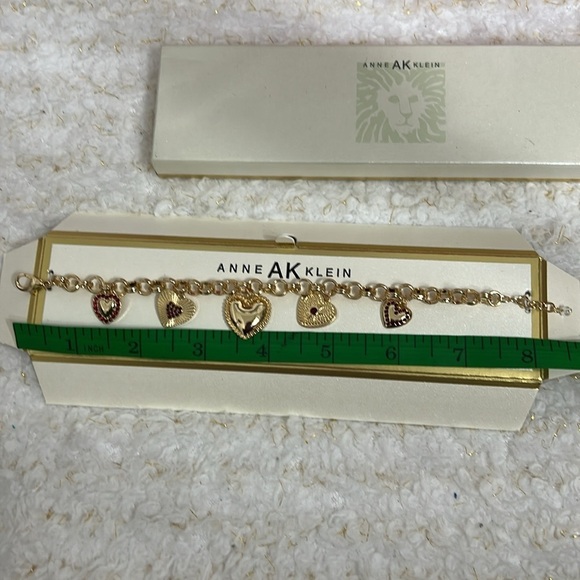 Anne Klein heart chain pendant Bracelet - Picture 4 of 4